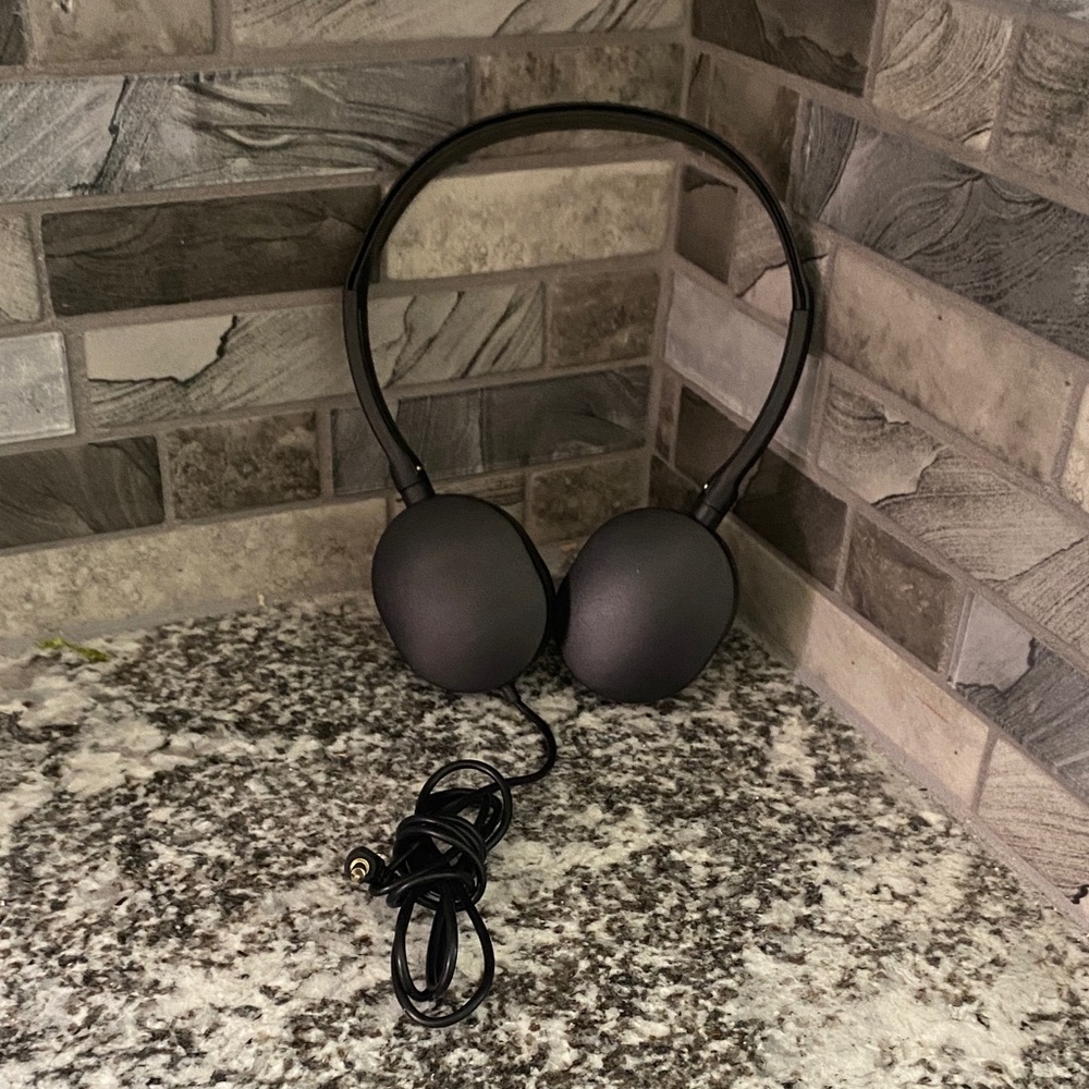 Black Headphones NWOT